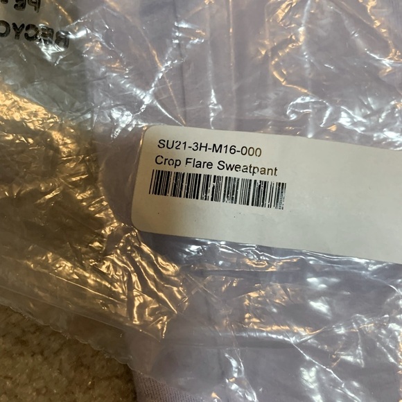 NWT Sundry Crop Flare Lounge Sweatpant Women Lavender Size Medium - Picture 7 of 8